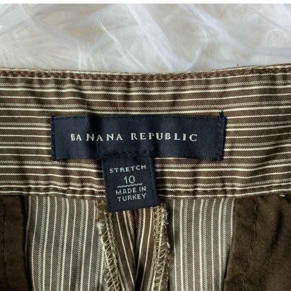 BANANA REPUBLIC Cuffed Bermuda Shorts - Picture 3 of 3